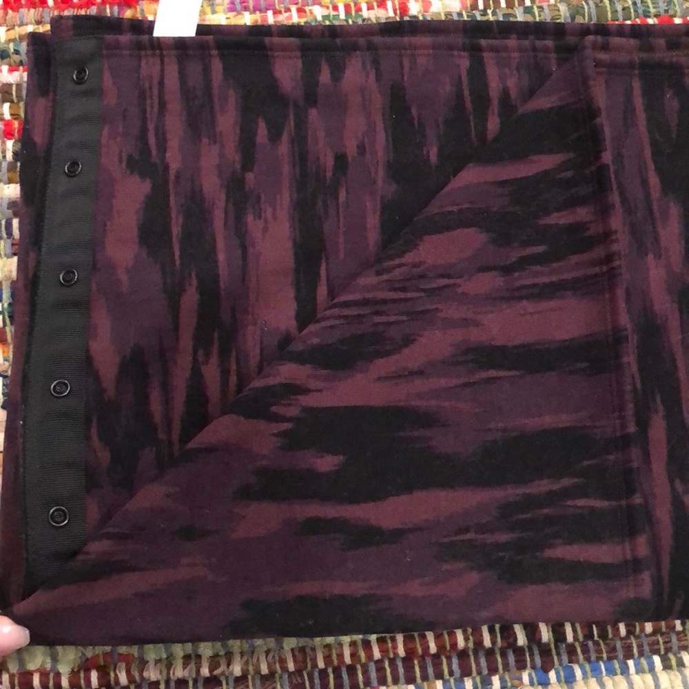 FLASH SALE!! Lululemon Vinyasa style scarf